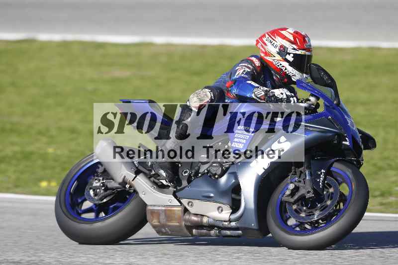 /Archiv-2025/02 28.-31.01.2025 Moto Center Thun Jerez/gruen-green/70